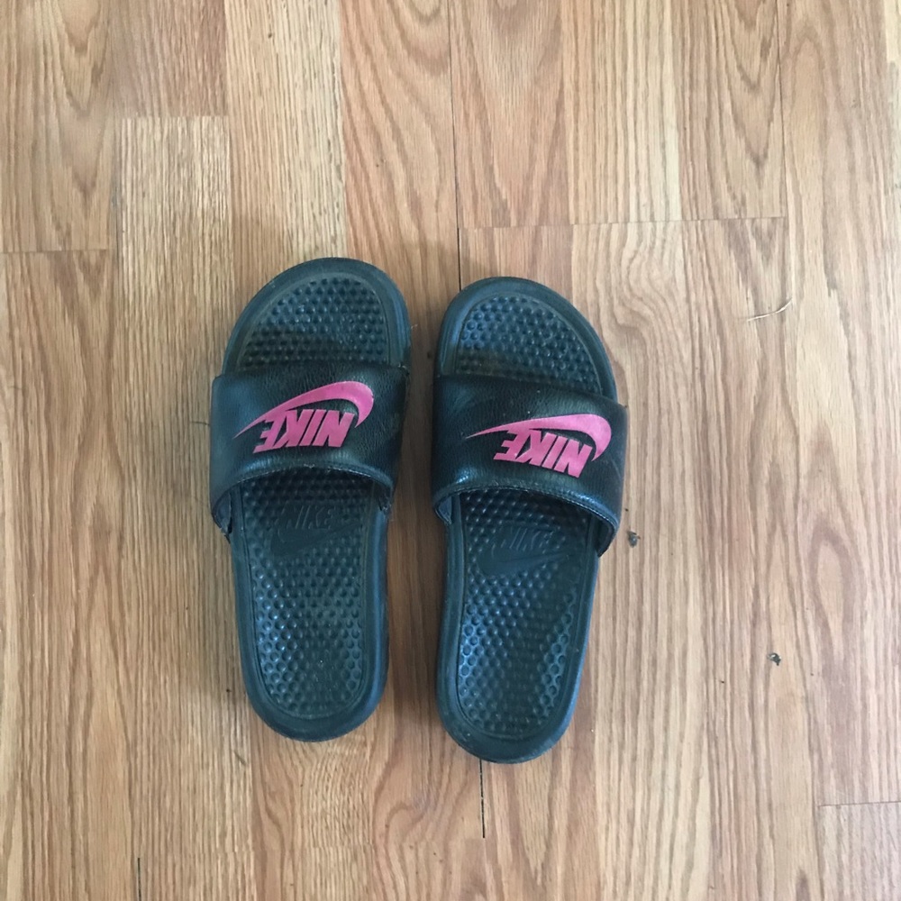 Women’s Nike slides